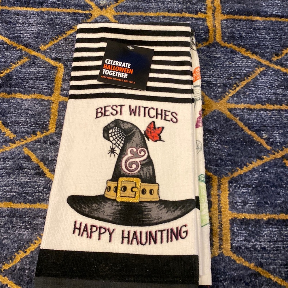 Halloween dish towel set
